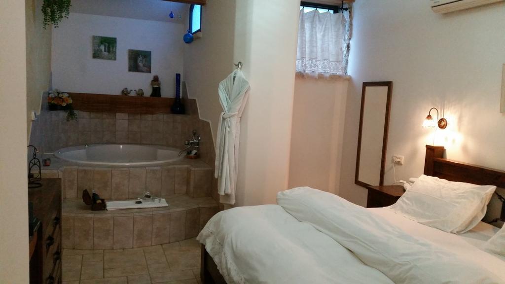 Shwartzimmer Rosh Pinna Quarto foto